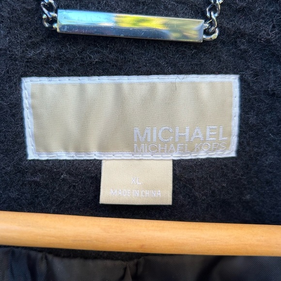 Michael Michael Kors Red Plaid Wool blend Jacket, size XL - Picture 9 of 10